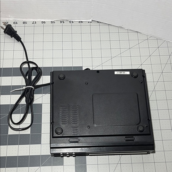 Black DVD Player - Picture 9 of 9